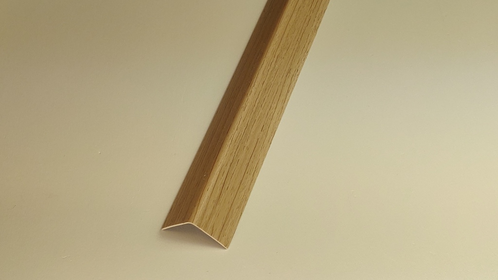 15х15 mm LU005-1515  Клен  Угол текстур.