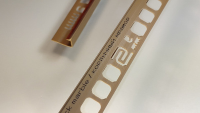 Планка наружная SALAG 44 мр. кирпичный мра 7 мм.